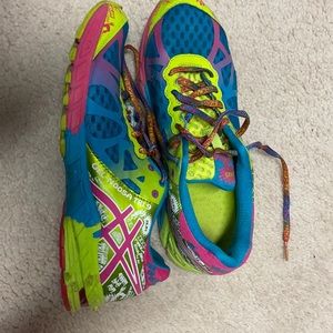 ASIC gel noosa tri 9